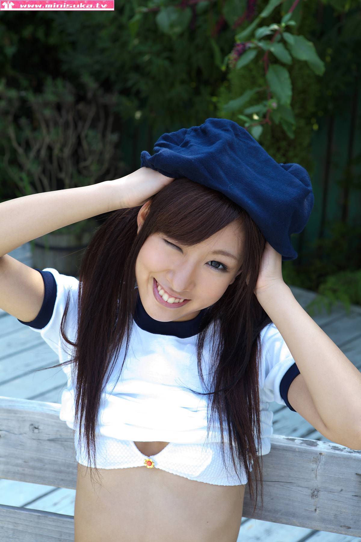 榎本彩花 2011.05　[Minisuka.tv] 现役女子高生 Ayaka Enomoto 1